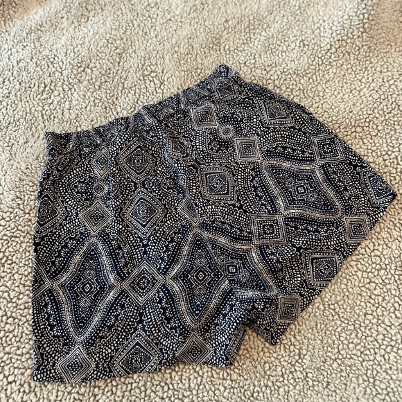 flowy shorts - Picture 1 of 1